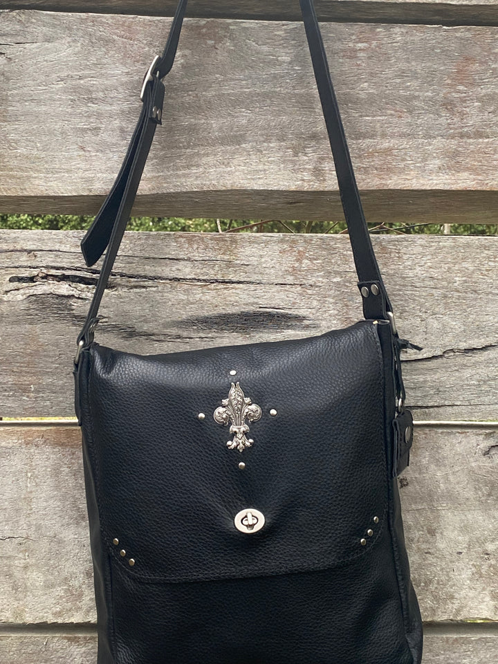 Silver Fleur De Lys Bag with Antique Silver Hardware